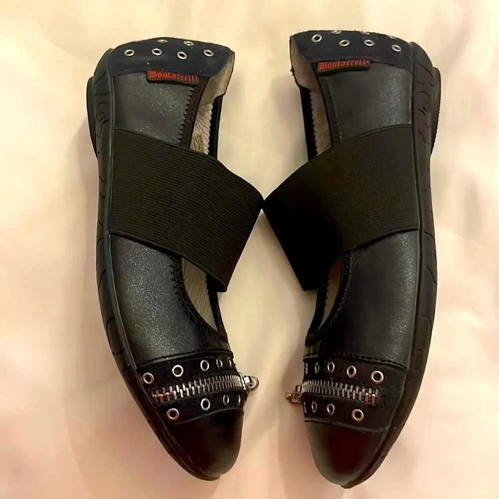 BOUTACCELLI CLASSICS black zippered front, stud design w/studs also on back heel